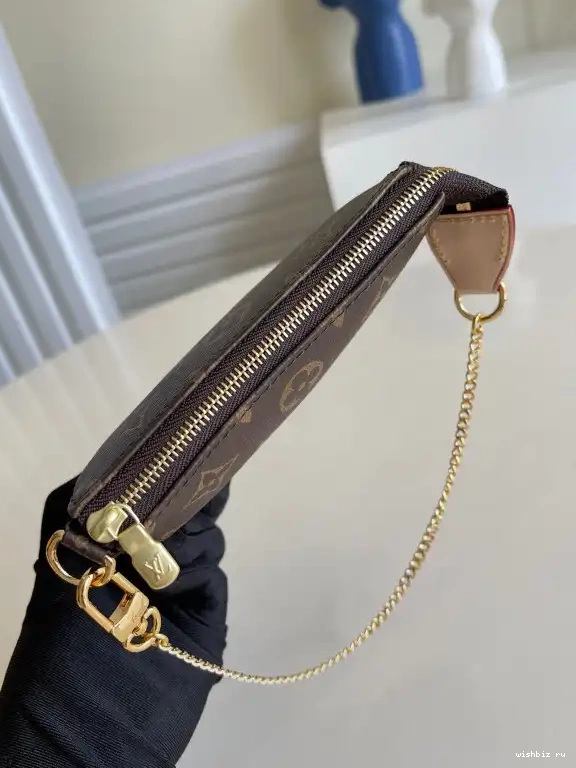 WIS POCHETTE VUITTON LOUIS MINI ACCESSOIRES 0624